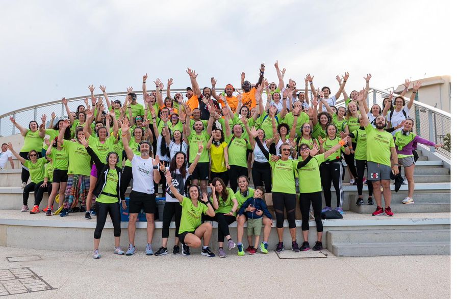 Grande gruppo Cross the City